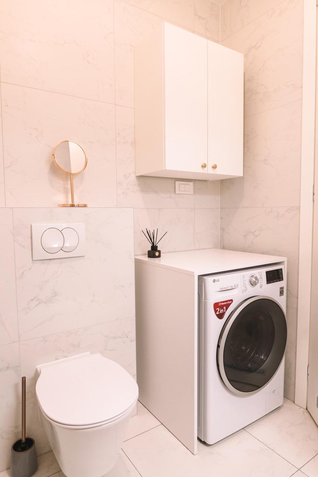 Flexible Selfcheckins 66 - Zagreb - Loggia - 80M2 - New - Luxury - Garage - 2 Bedrooms 외부 사진